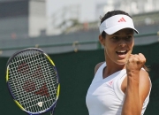 爱游戏网页版-网球巨星参与篮球慈善赛，展现多才多艺