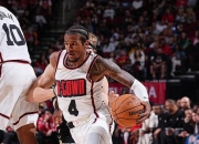 爱游戏app-火箭客场险胜雄鹿，取得四连胜