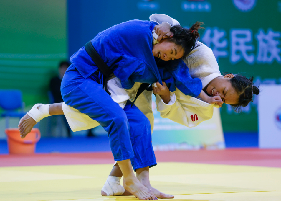 泰国女子击败对手，晋级柔道决赛