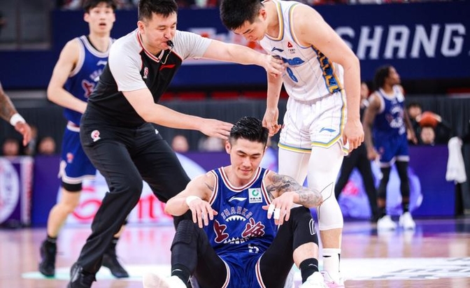 关于中国顶尖俱乐部杀入国际杯赛决赛的信息 关于中国顶尖俱乐部杀入国际杯赛决赛的信息