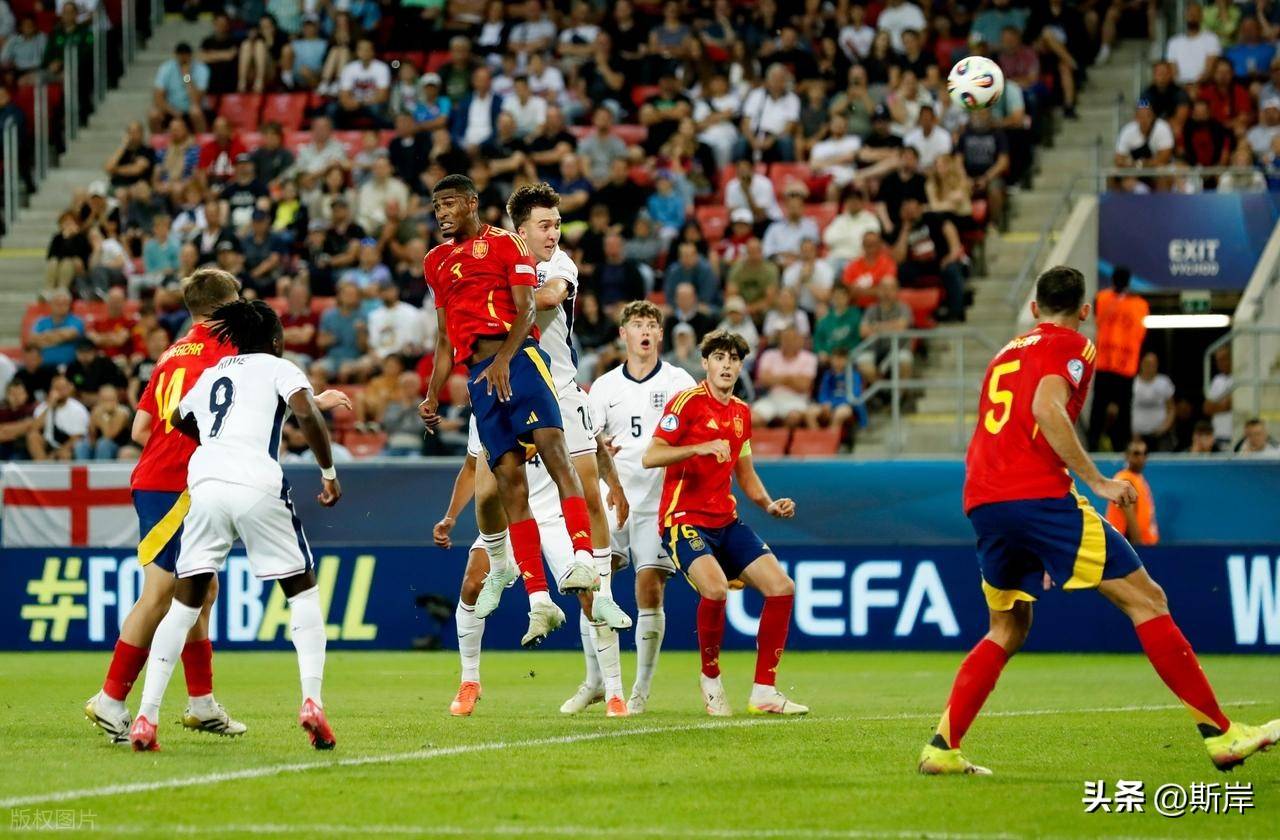 英格兰国家队成功晋级下一轮