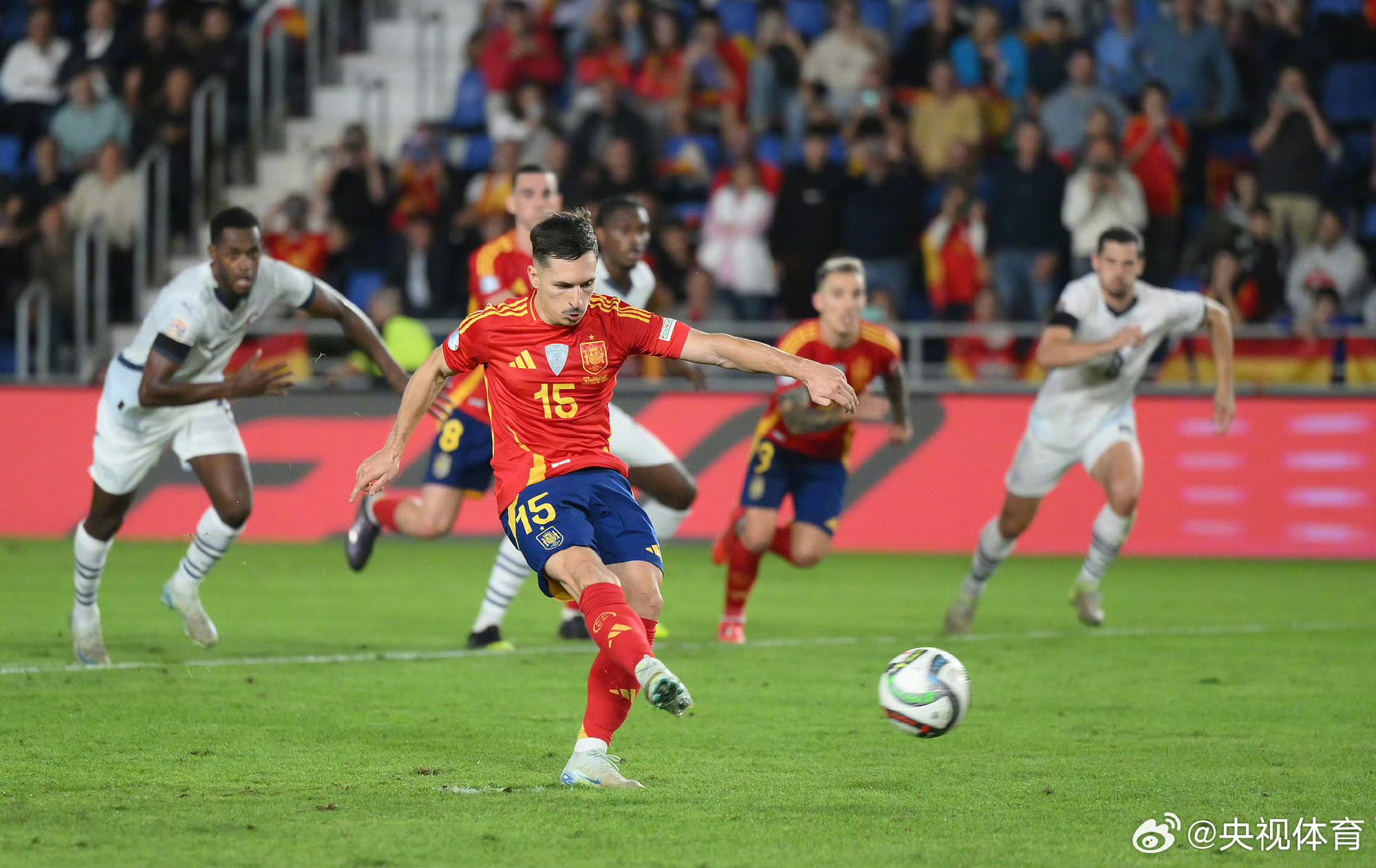 包含斯洛伐克队战胜厄瓜多尔,欧国联资格赛场面火爆的词条 包含斯洛伐克队战胜厄瓜多尔,欧国联资格赛场面火爆的词条