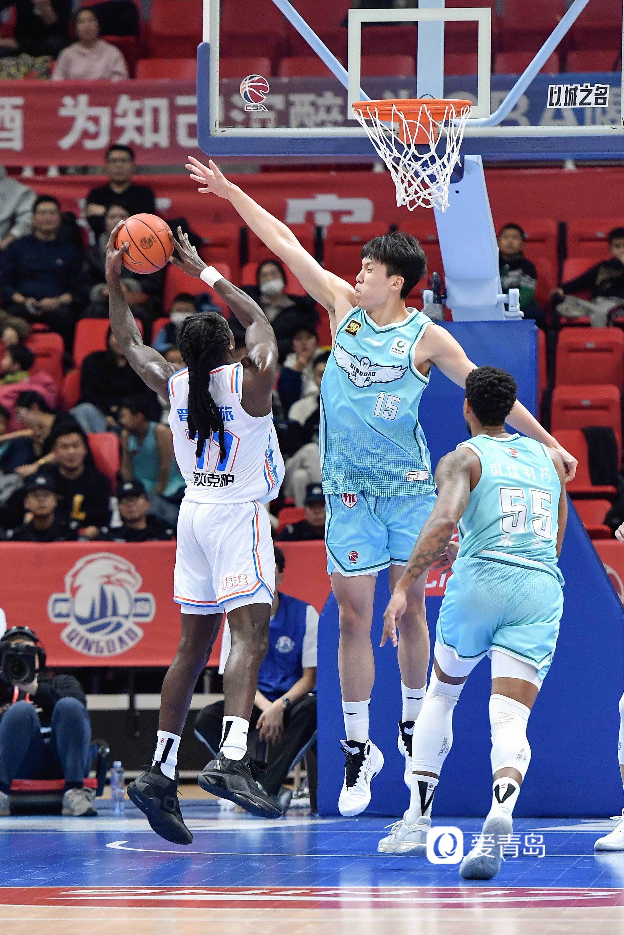 青岛队主场豪取开门红，势如破竹的简单介绍