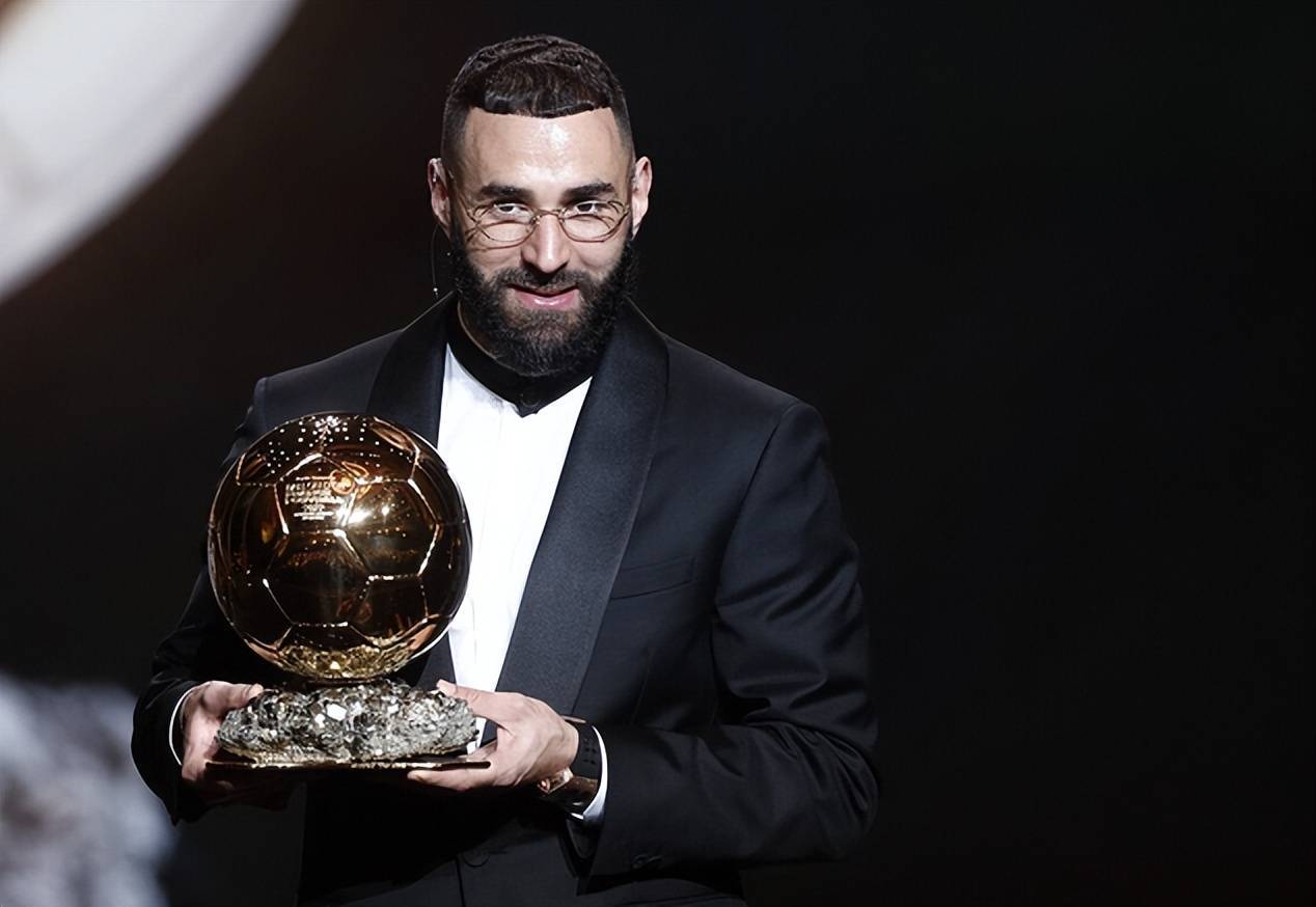 本泽马连续四场破门，皇家马德里稳操胜券