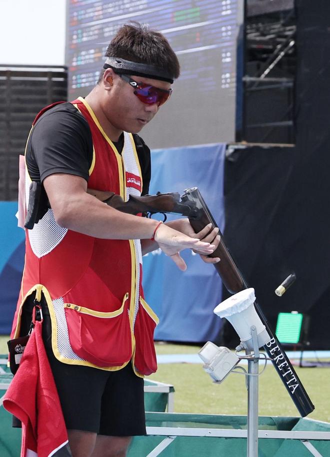 中国选手夺得射击银牌，表现出色