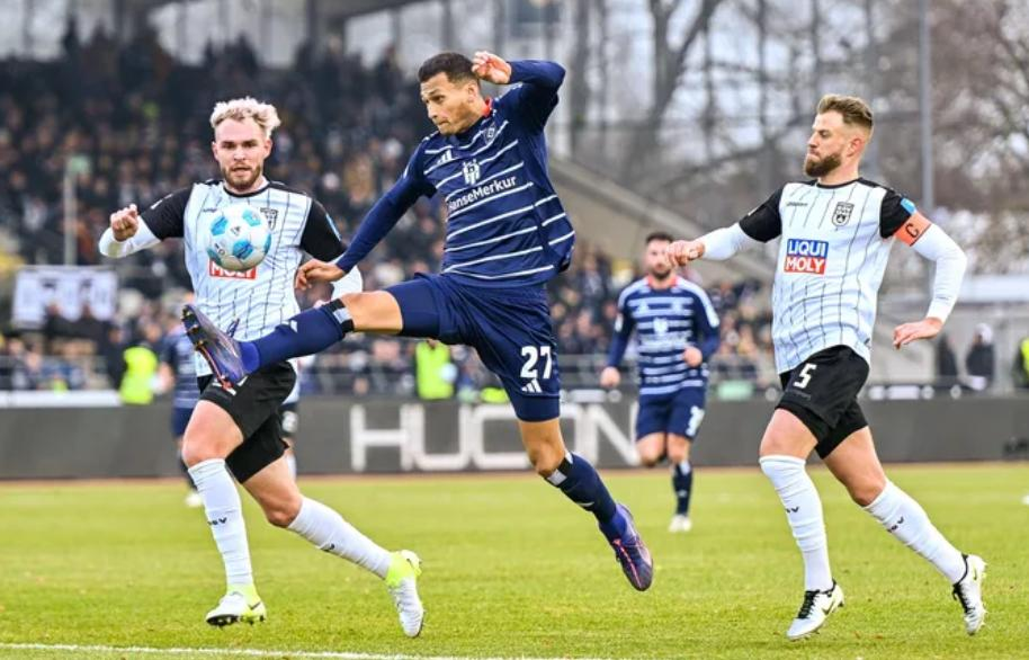 汉堡球员集体休息，调整状态备战的简单介绍