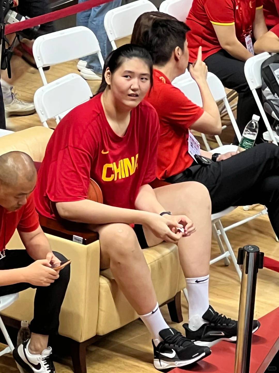 队员表现抢眼，比赛美妙精彩