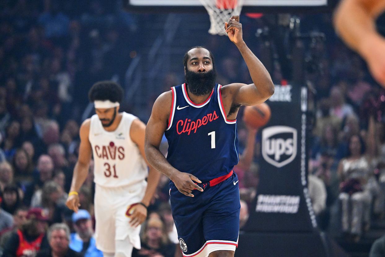 快船再次惊险获胜，小卡成为最闪耀明星的简单介绍