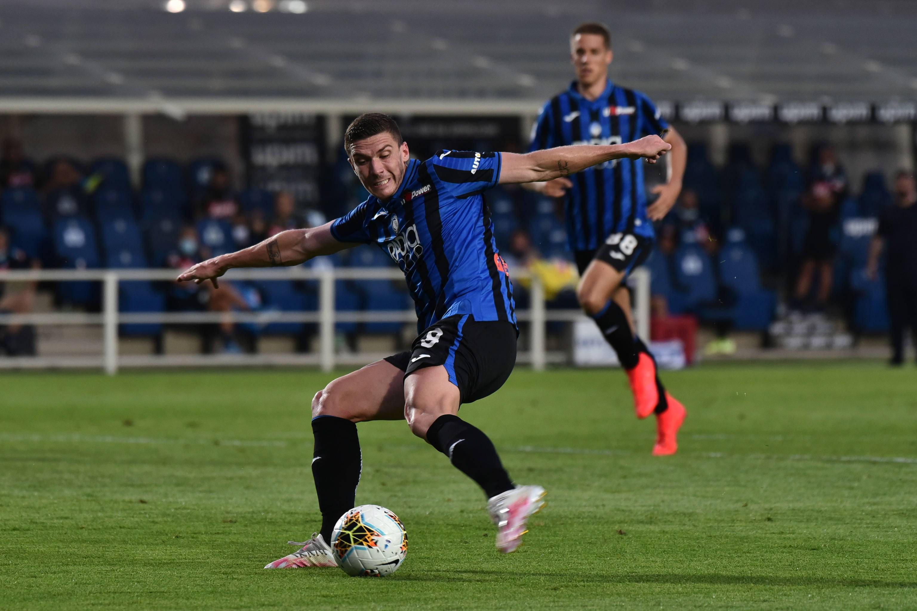 亚特兰大半场领先错失胜利，意甲前四岌岌可危的简单介绍