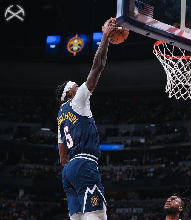 掘金外线枪手发威大胜爵士,队员发挥出色 掘金外线枪手发威大胜爵士,队员发挥出色