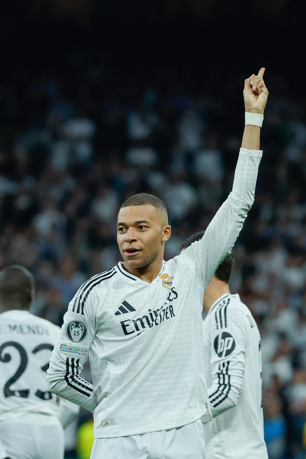 皇马主帅战术大胜，球队瞄准联赛冠军