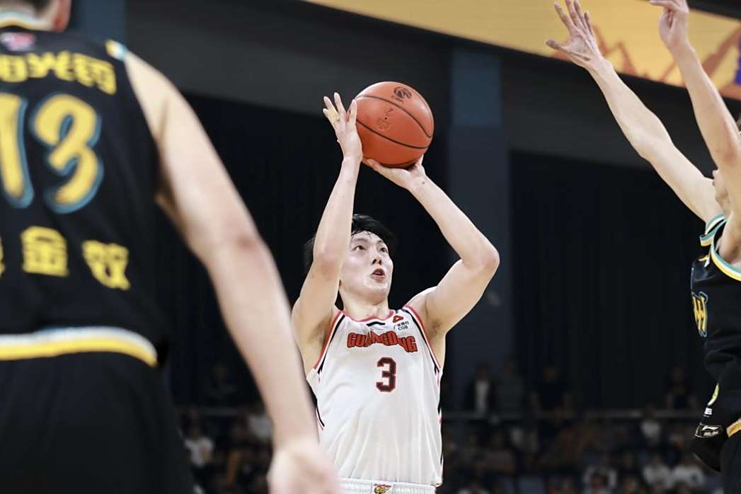 浙江队遭遇广东队逆转，客场失利