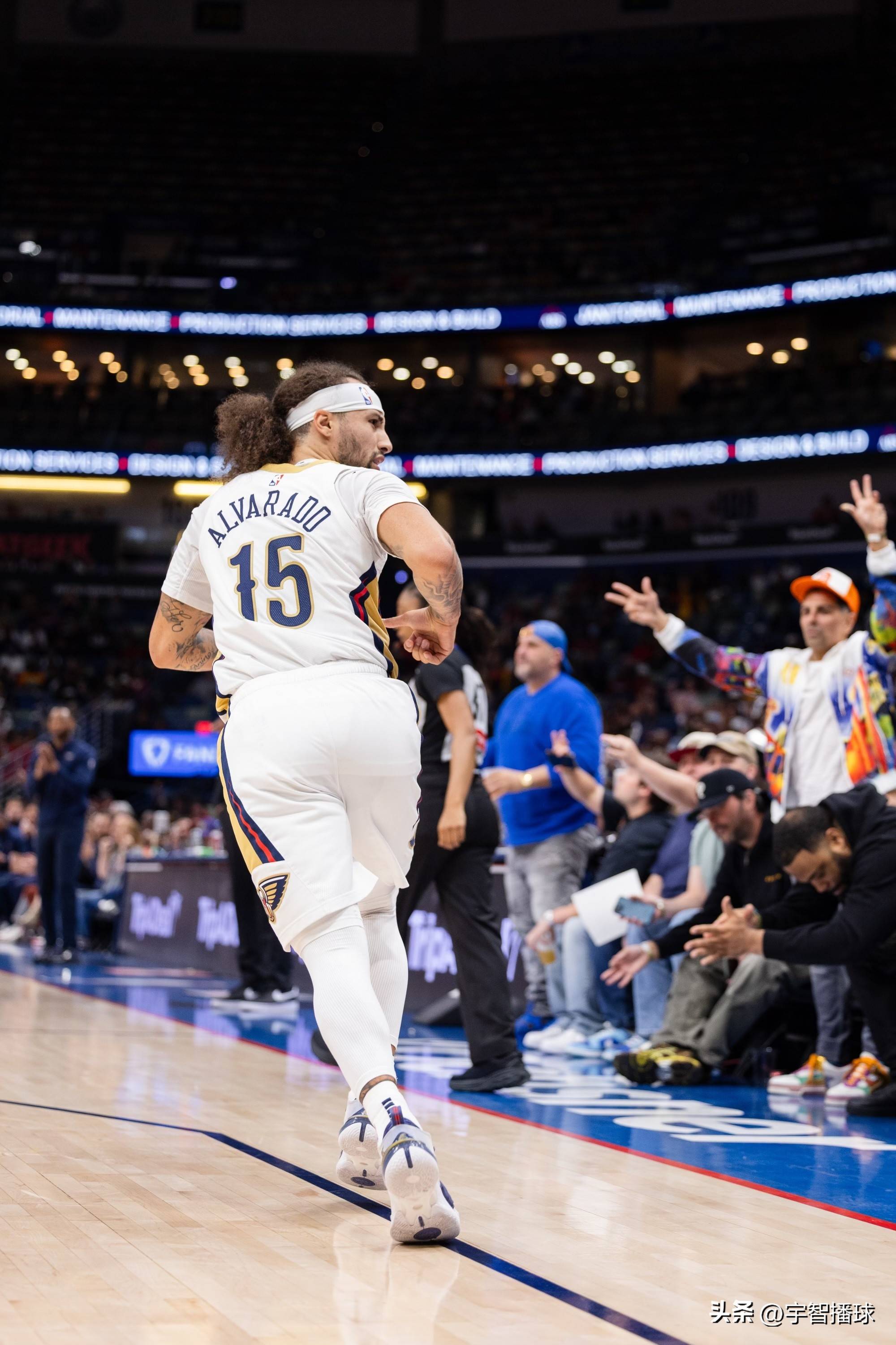 鹈鹕队状况风云：球队伤病不断，主帅连番调整阵容以求突破