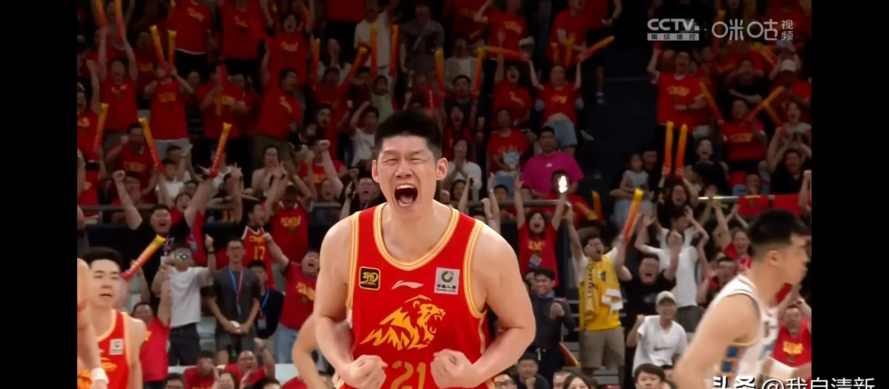 湖南男篮在比赛中表现出色，队员彼此信任！的简单介绍