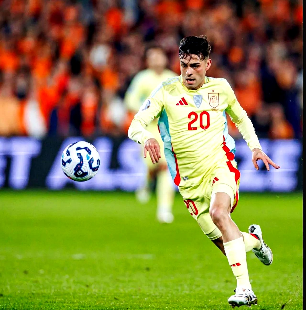 荷兰大败法国遗憾结束本届欧国联之旅 荷兰大败法国遗憾结束本届欧国联之旅