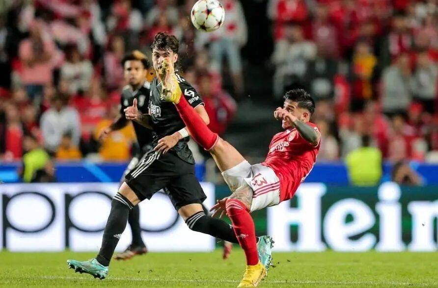 巴塞罗那球星对阵切尔西欧冠比赛备战